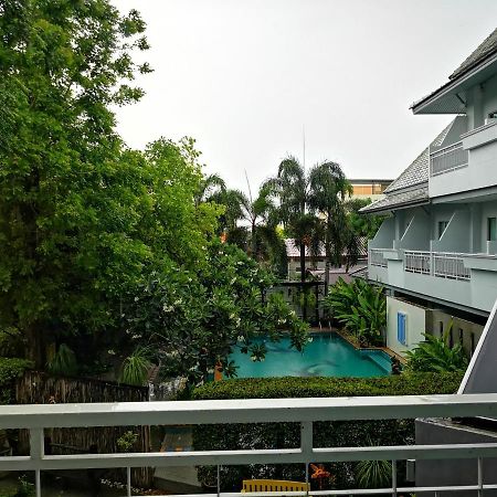 Baan Suksiri Hotel HHQ Zewnętrze zdjęcie