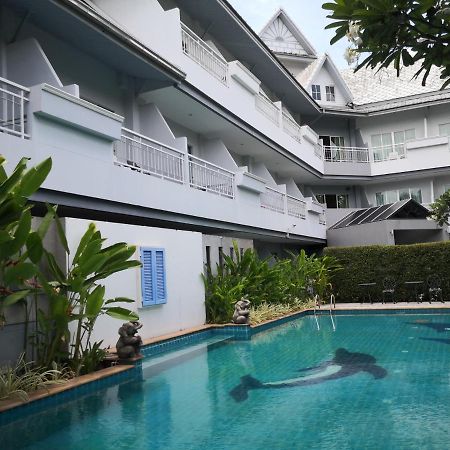 Baan Suksiri Hotel HHQ Zewnętrze zdjęcie