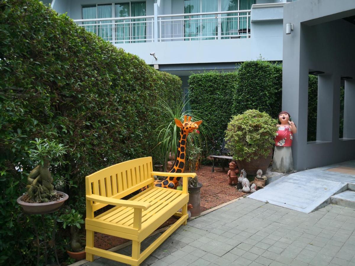Baan Suksiri Hotel HHQ Zewnętrze zdjęcie