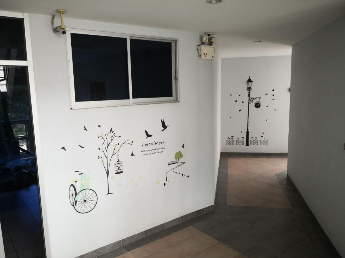 Baan Suksiri Hotel HHQ Zewnętrze zdjęcie