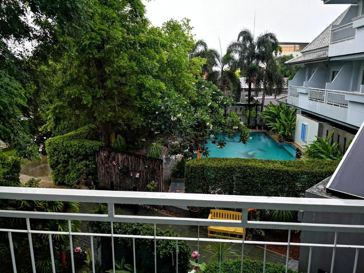 Baan Suksiri Hotel HHQ Zewnętrze zdjęcie