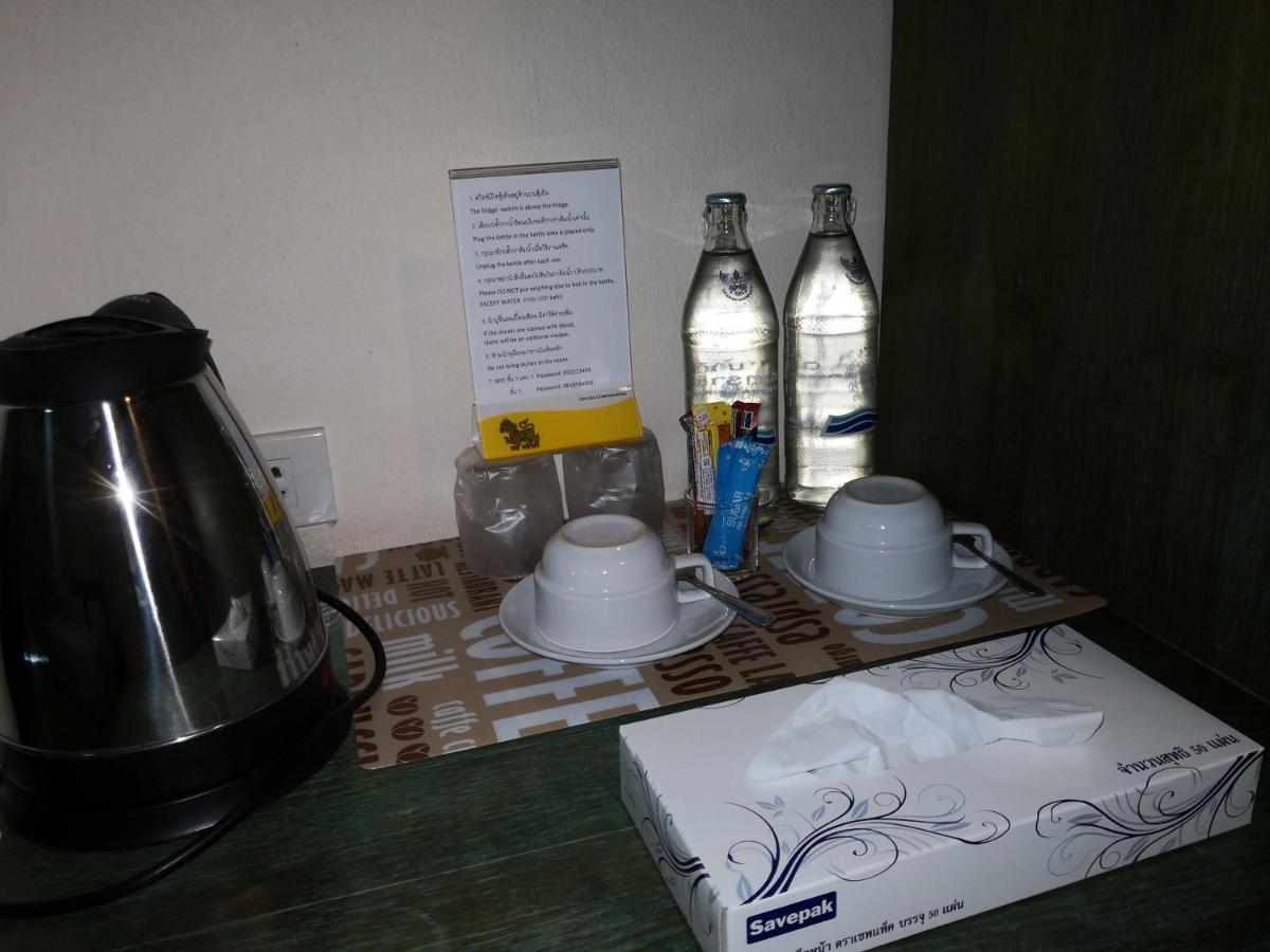 Baan Suksiri Hotel HHQ Zewnętrze zdjęcie