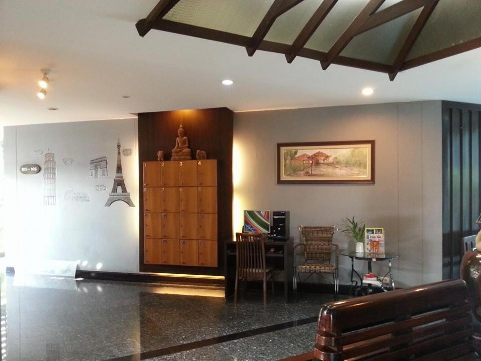 Baan Suksiri Hotel HHQ Zewnętrze zdjęcie