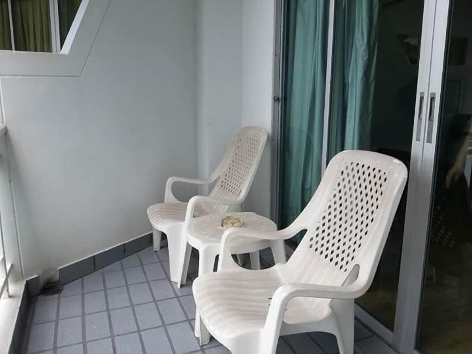 Baan Suksiri Hotel HHQ Zewnętrze zdjęcie