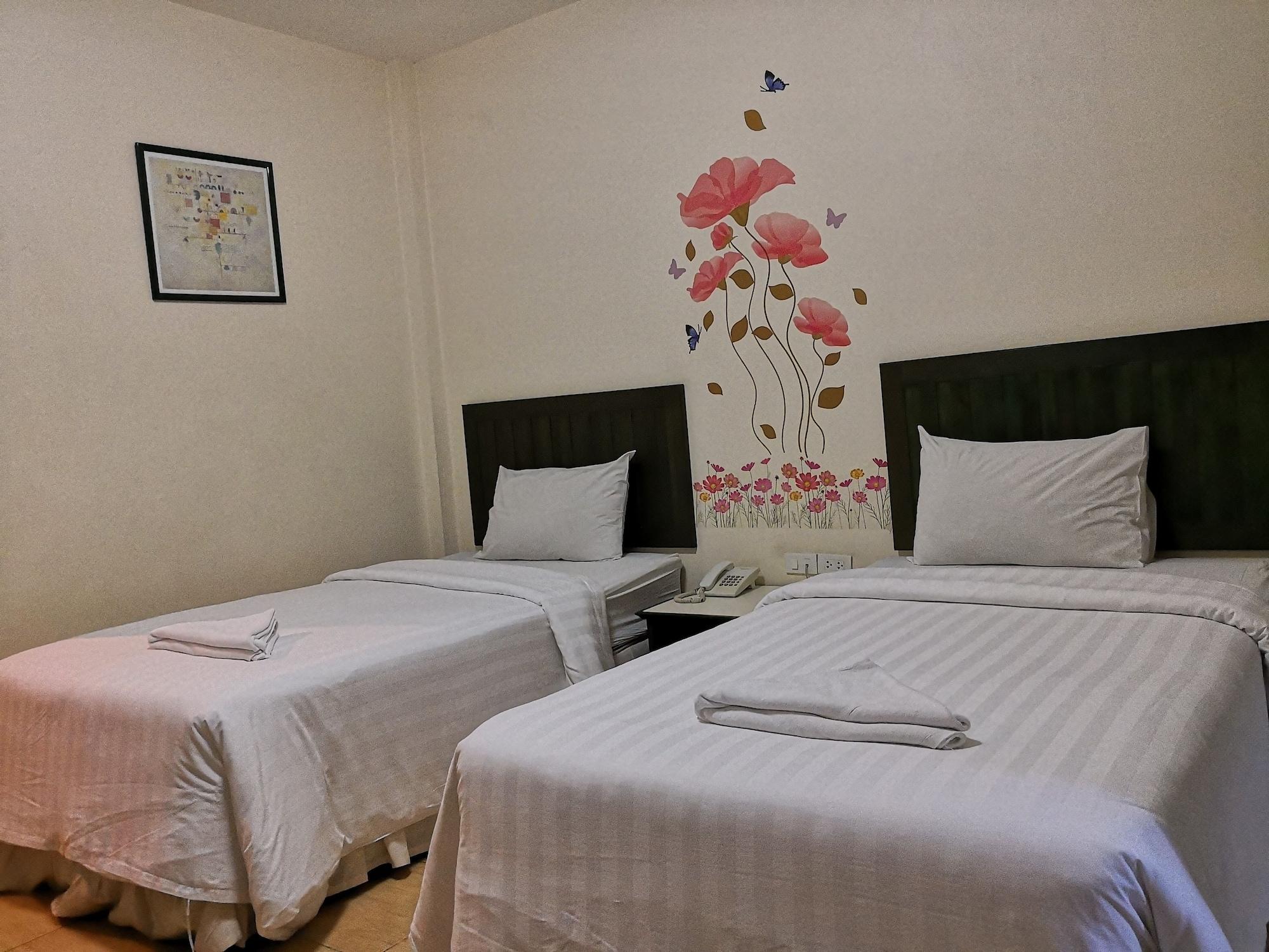 Baan Suksiri Hotel HHQ Zewnętrze zdjęcie