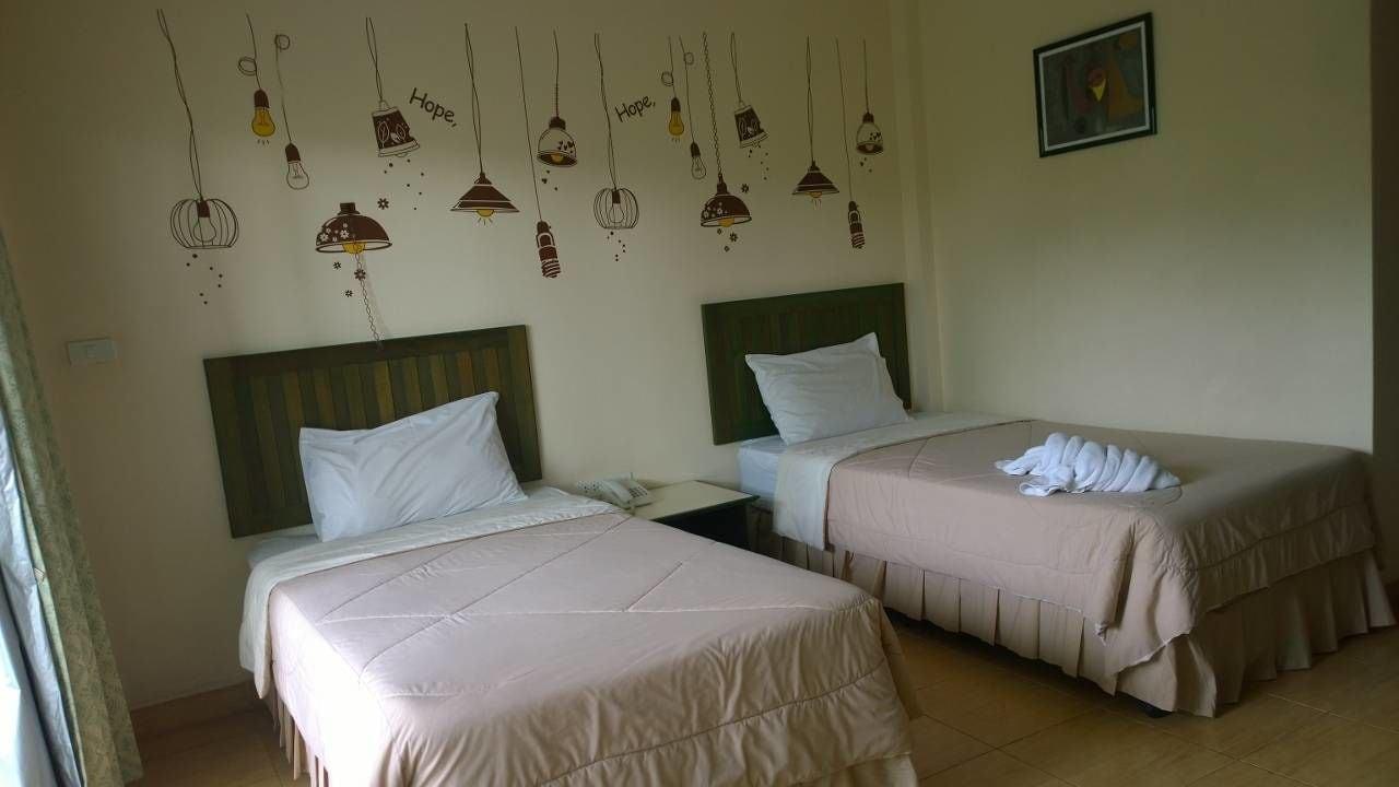 Baan Suksiri Hotel HHQ Zewnętrze zdjęcie